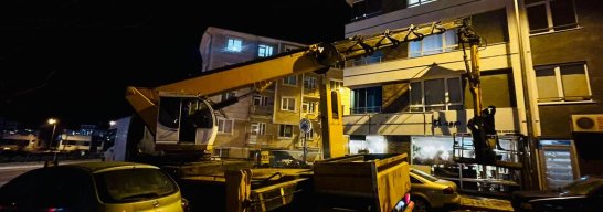 Eskişehir Kiralık vinç ile Tabela Sökümü Sepetli Vinç-ÇÖZÜMLER VİNÇ