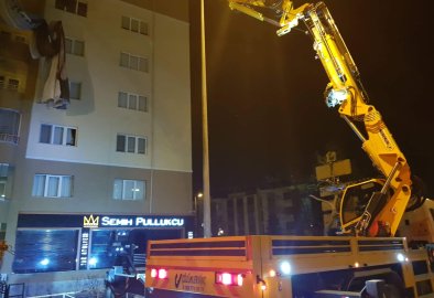 Bina Dış Cephe Afiş Kaplama - Eskişehir Çözümler Vinç