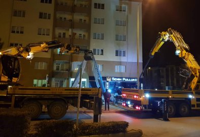 Bina Dış Cephe Afiş Kaplama - Eskişehir Çözümler Vinç