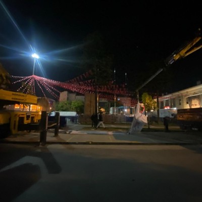 Eskişehir'de Vinç Kiralama Hizmeti İle Afiş Asma İşlemi Çözümler Vinç