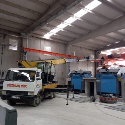 IVECO 120.14 SEPETLİ VİNÇ 27 METRE