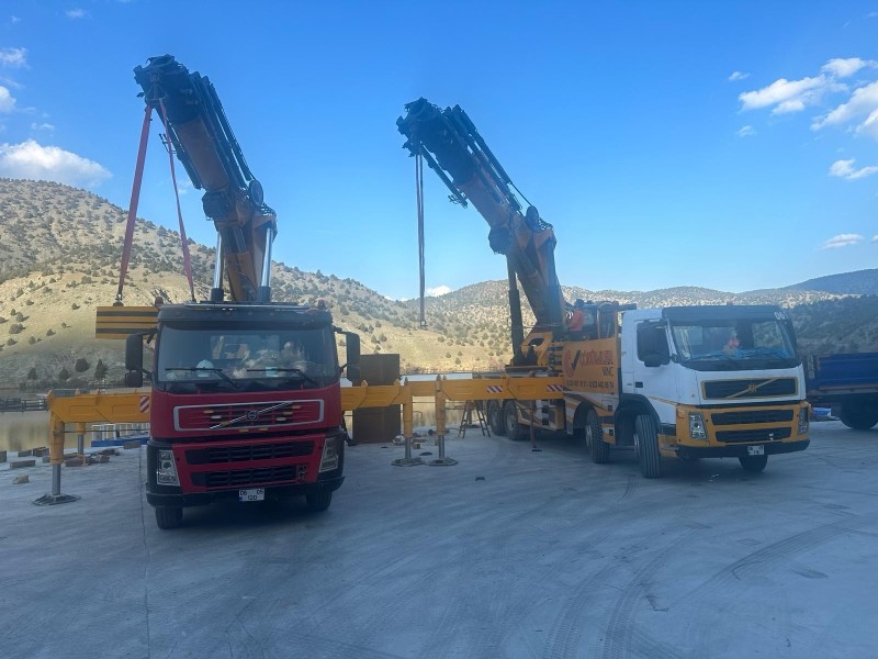 Eskişehir Mobil Vinç Kiralama - Çözümler Vinç - 100 Tonluk Vinç